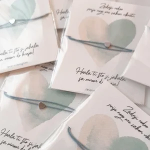 narukvice za djevojačku narukvice za djeveruše narukvica za kumu personalizirane narukvice poklon za djevojačku poklon za kumu poklon za djeverušu personalizirani pokloni za svadbu uspomena za djevojačku gift box za djevojačku svadbeni nakit elegantni nakit za svadbu nakit za kumu nakit za djeveruše biserni nakit minimalistički nakit