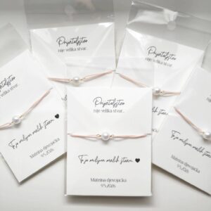 narukvice za djevojačku narukvice za djeveruše narukvica za kumu personalizirane narukvice poklon za djevojačku poklon za kumu poklon za djeverušu personalizirani pokloni za svadbu uspomena za djevojačku gift box za djevojačku svadbeni nakit elegantni nakit za svadbu nakit za kumu nakit za djeveruše biserni nakit minimalistički nakit